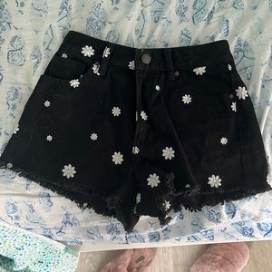 Black PacSun shorts